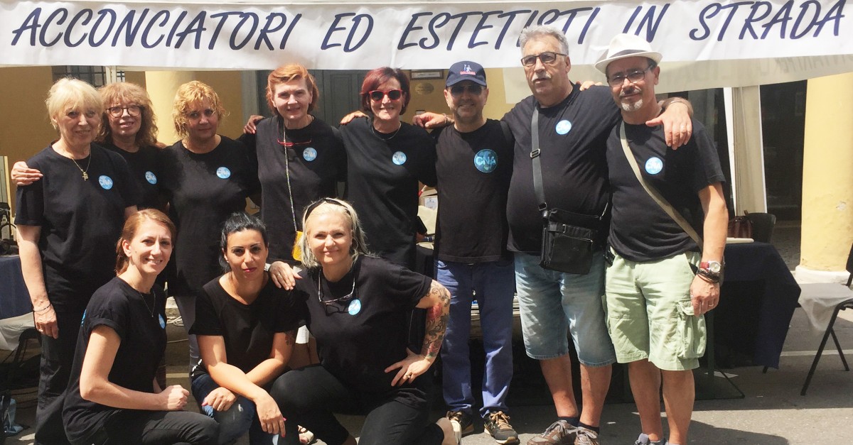 Acconciatori ed estetisti in strada a Crevalcore